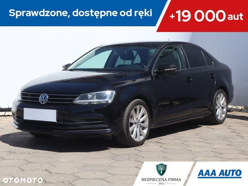 Volkswagen Jetta - 2