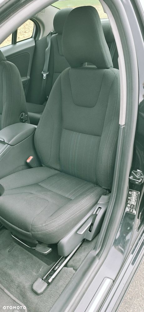 Volvo S60 T3 Kinetic - 30