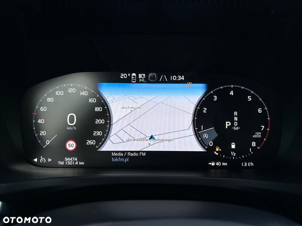 Volvo V60 B3 B Plus Dark - 24