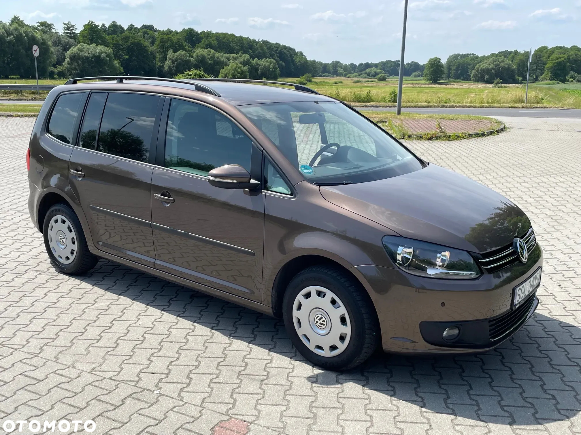 Volkswagen Touran 1.6 TDI DPF BlueMotion Technology DSG Trendline - 17