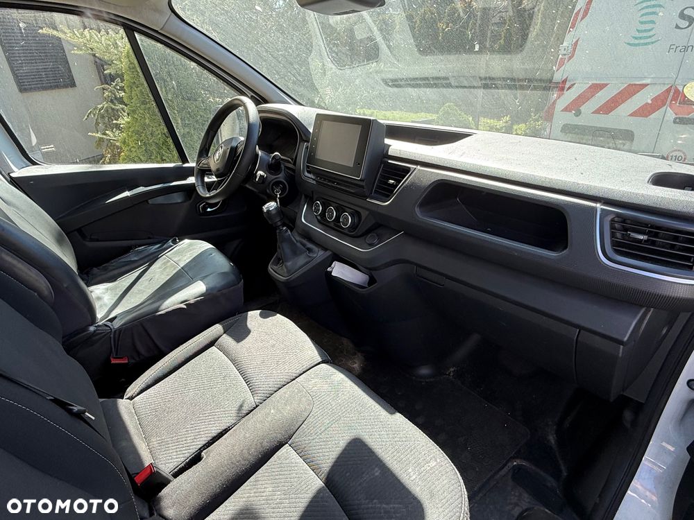 Renault Trafic - 15