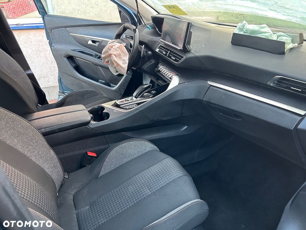 Peugeot 3008 - 15