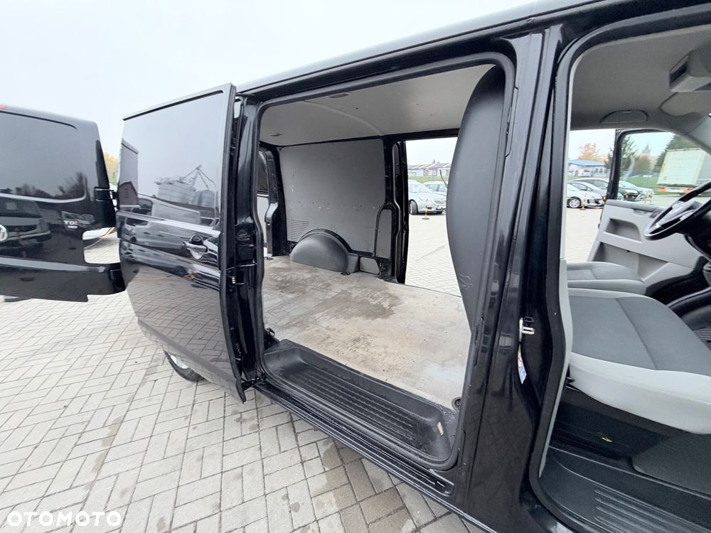 Volkswagen Transporter - 23