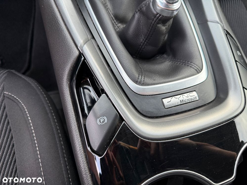 Ford Mondeo 1.5 EcoBoost Ambiente - 23