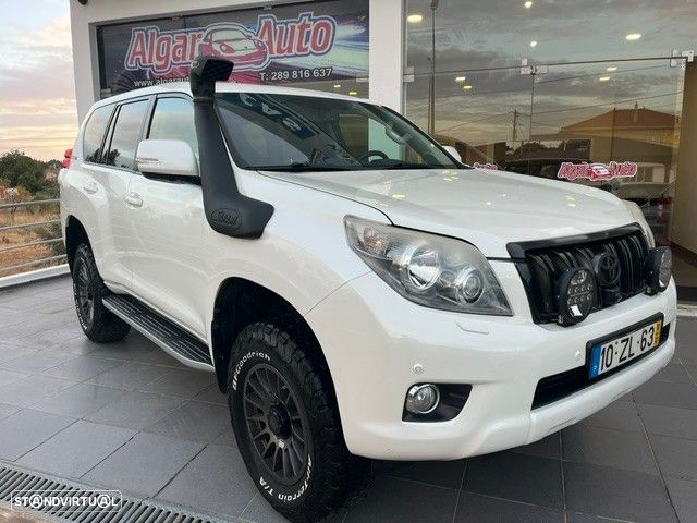 Toyota Land Cruiser 3.0 D-4D Premium CA - 40