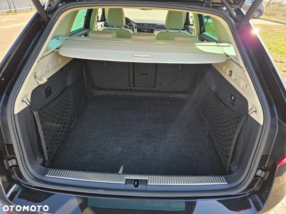 Skoda Superb 2.0 TDI 4x4 Style DSG - 3