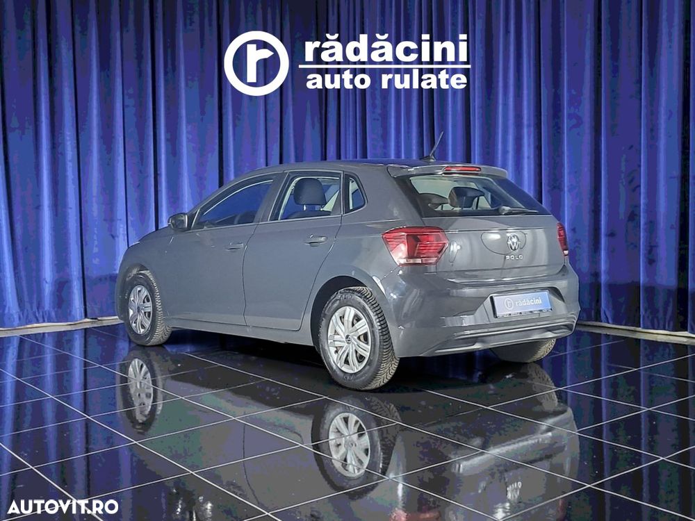 Volkswagen Polo - 8