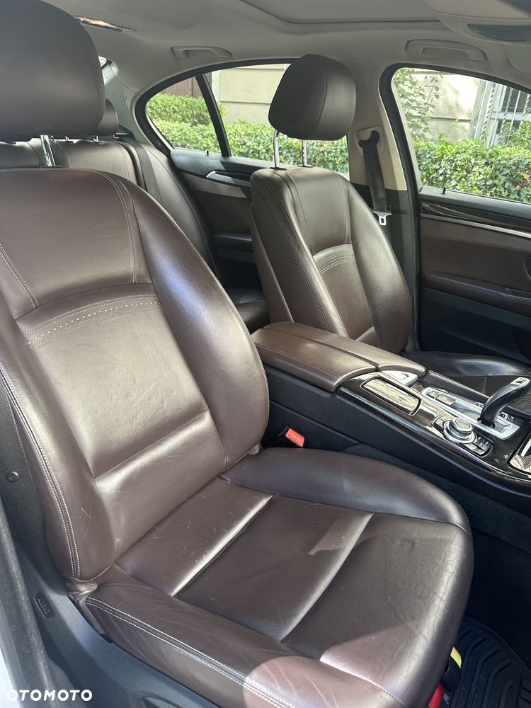 BMW Seria 5 518d Luxury Line - 15