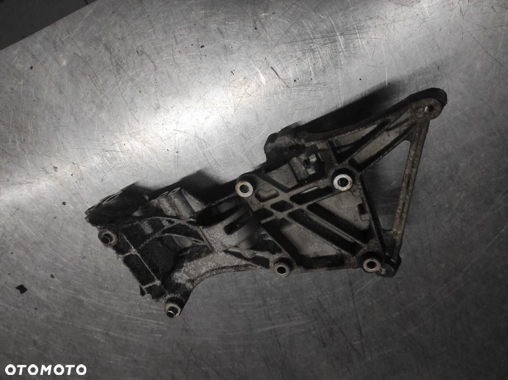 ŁAPA WSPORNIK ALTERNATORA 07K903143F 2.5 BENZYNA VW JETTA CAŁA WYSYŁKA !!!! - 3