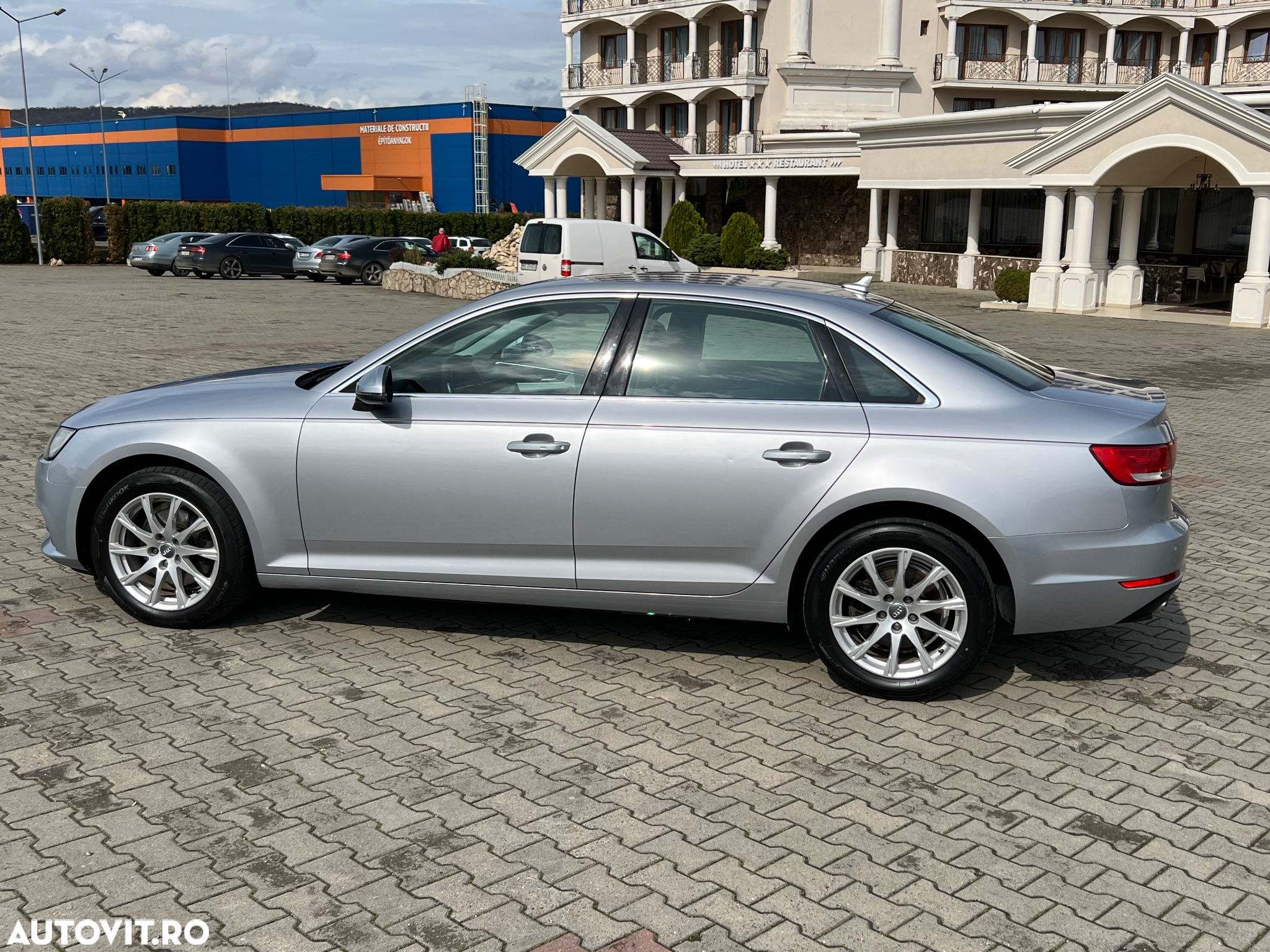 Audi A4 2.0 TDI DPF multitronic Ambiente - 27