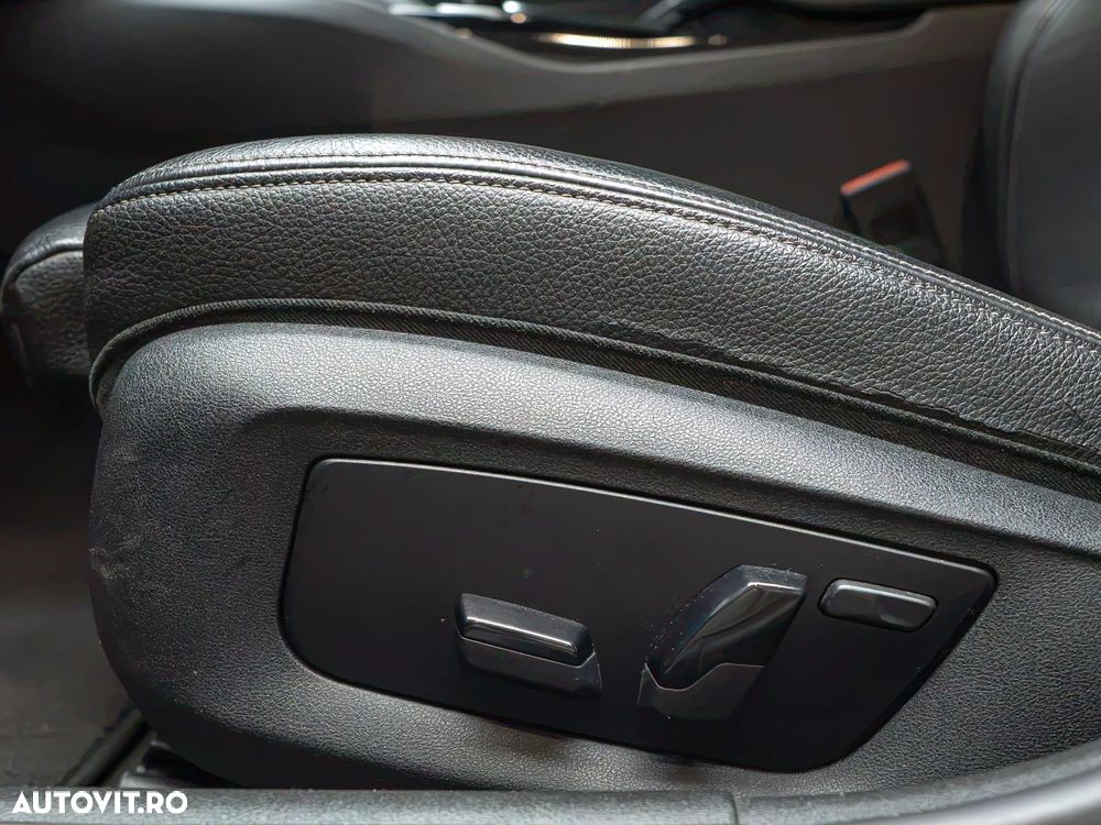 BMW Seria 5 530d xDrive Aut. Luxury Line - 28