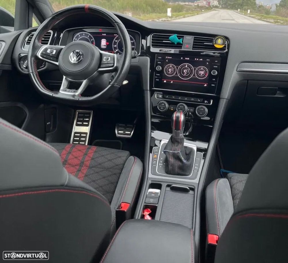 VW Golf 2.0 TSI GTi TCR DSG - 4