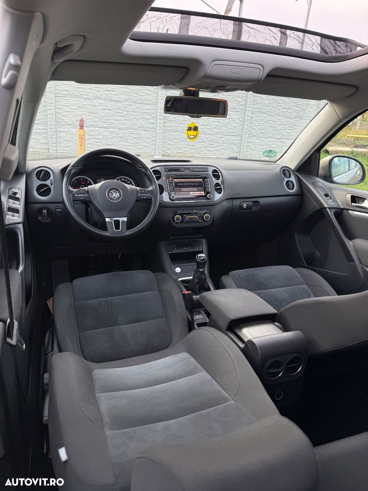 Volkswagen Tiguan - 10
