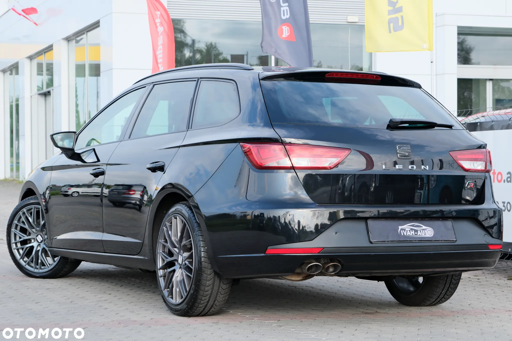 Seat Leon ST 2.0 TDI DPF DSG FR - 12