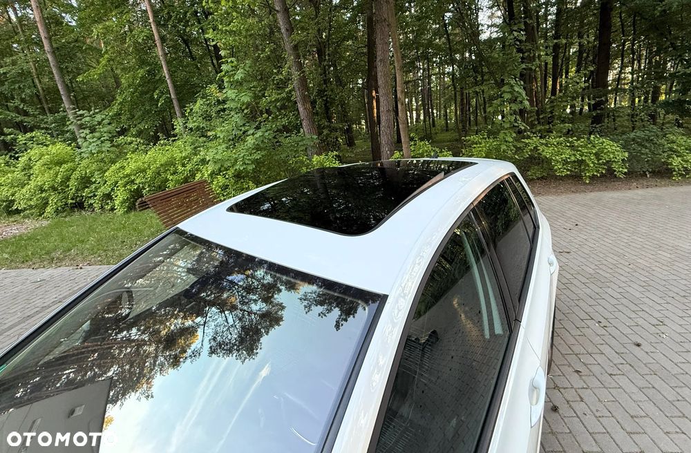 Volkswagen Golf Sportsvan - 9