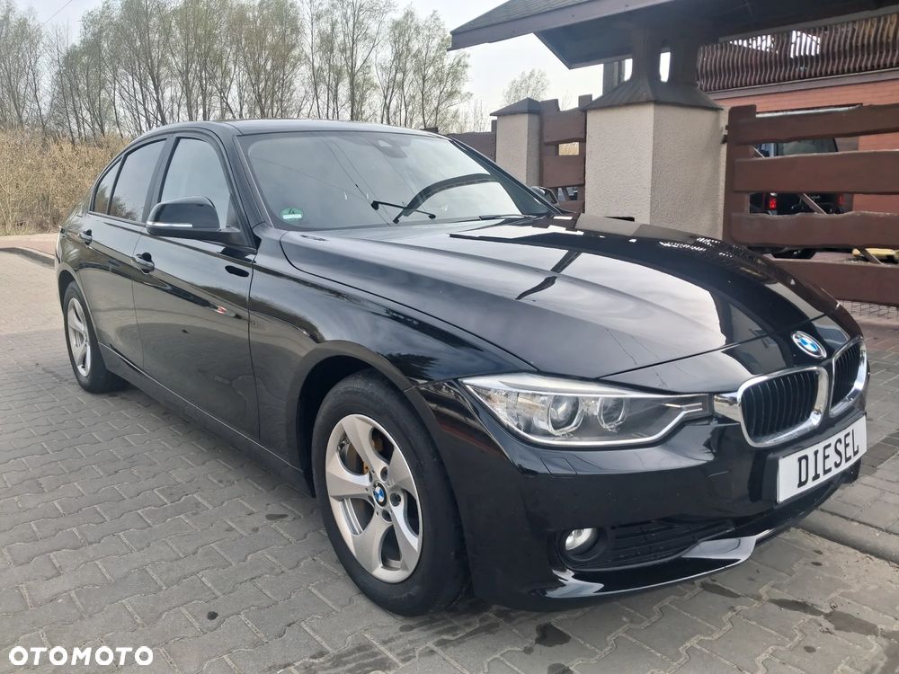 BMW Seria 3 318d Sport Line - 8