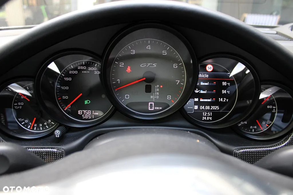 Porsche Panamera GTS PDK - 19