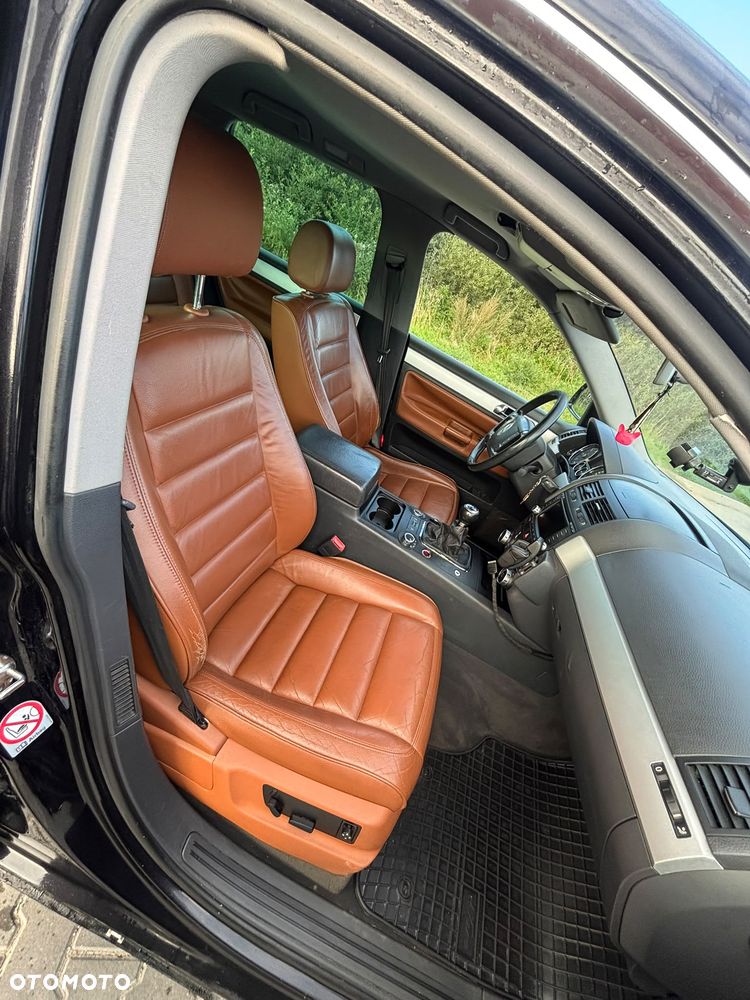 Volkswagen Touareg - 23