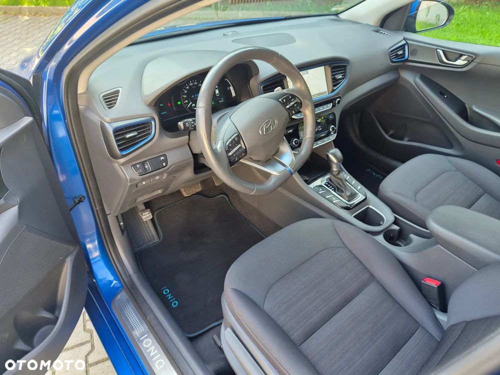 Hyundai IONIQ 1.6 GDI Premium - 11