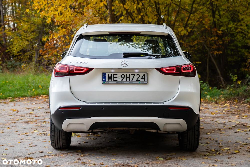 Mercedes-Benz GLA 200 Business Edition - 5
