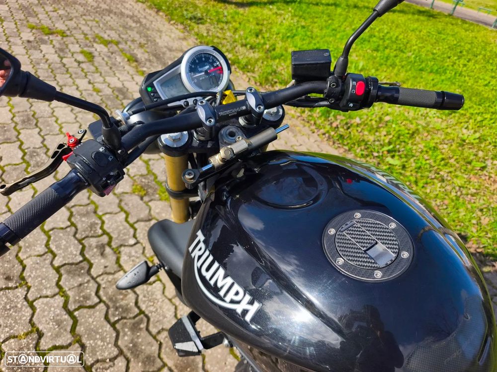 Triumph Street Triple 675 - 8