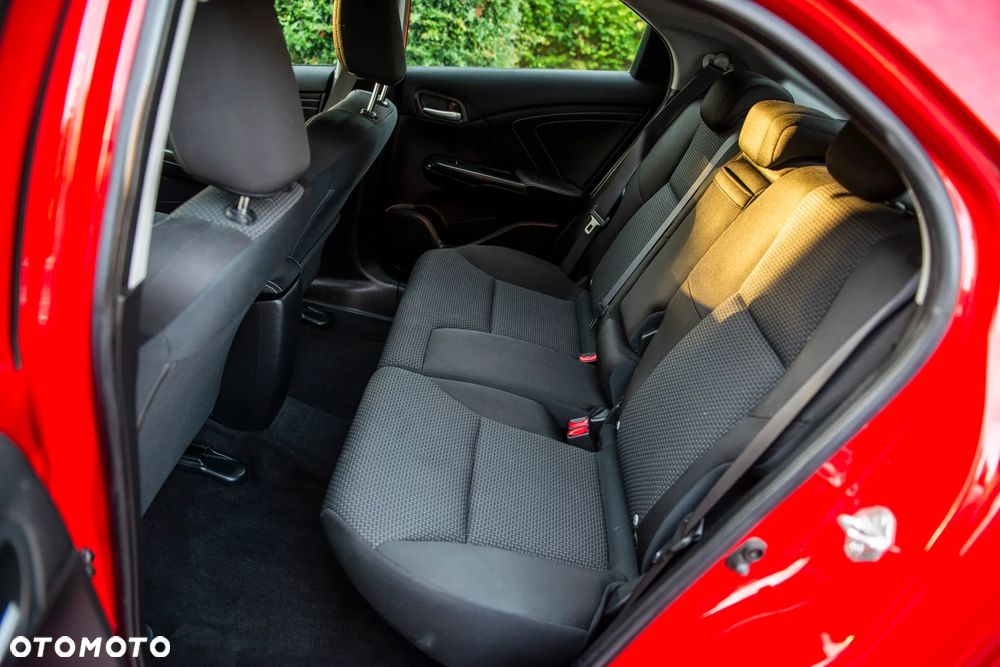 Honda Civic 1.8 i-VTEC Comfort - 29