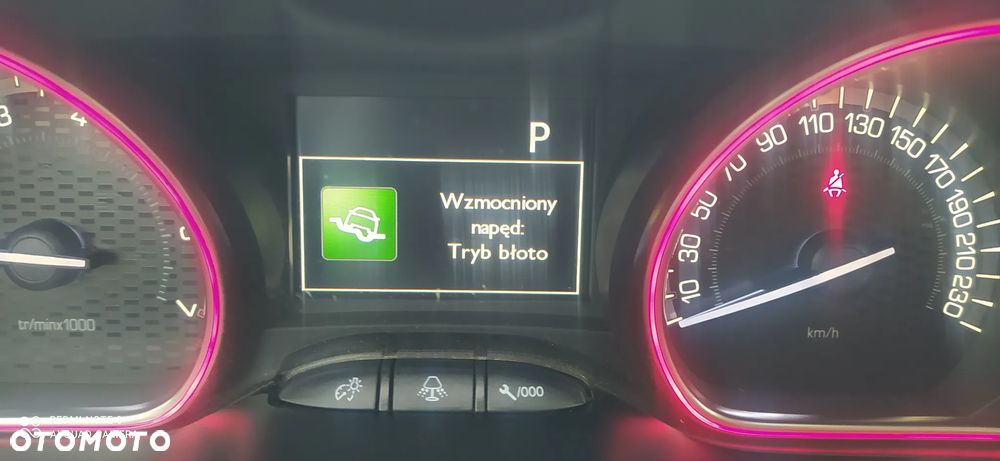 Peugeot 2008 PureTech 110 Stop&Start EAT6 GT-Line Edition - 24