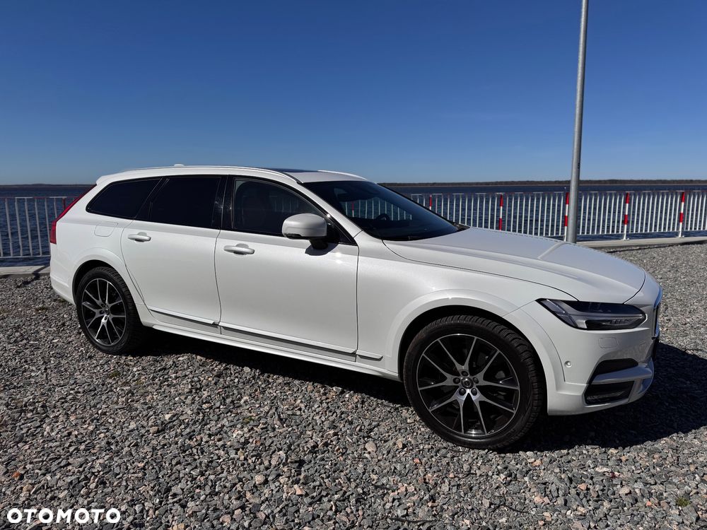 Volvo V90 Cross Country D5 AWD - 2