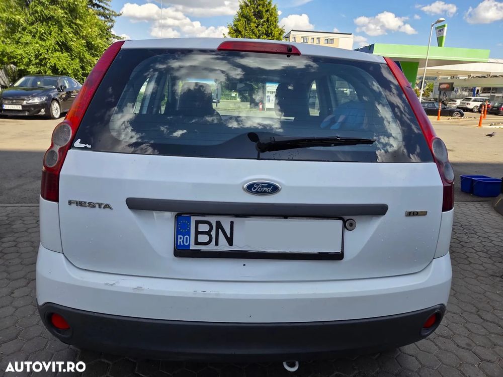 Ford Fiesta - 6