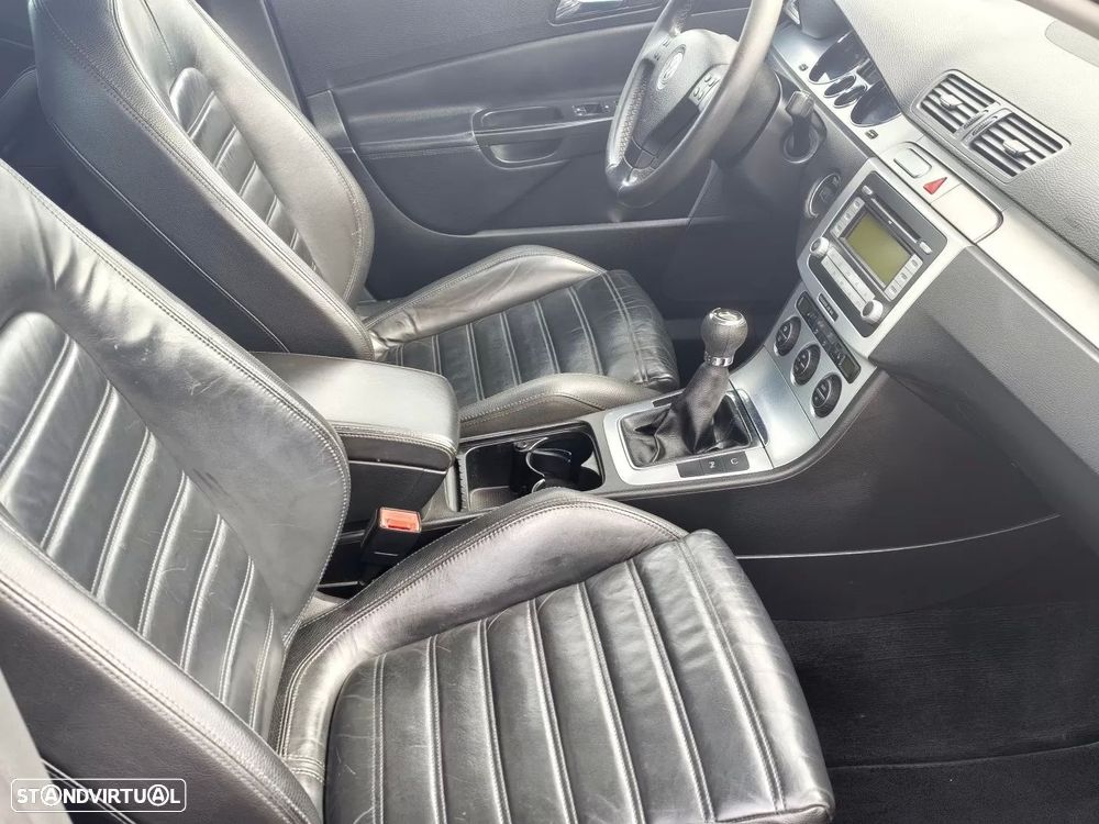 VW Passat - 13