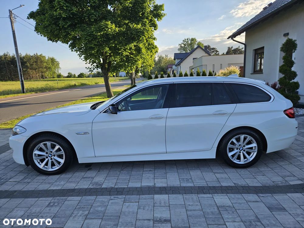 BMW Seria 5 525d xDrive - 36