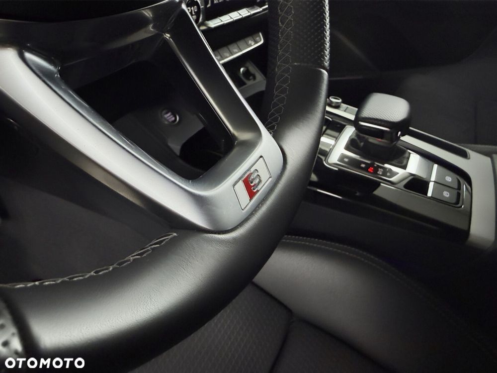 Audi Q5 Sportback - 16