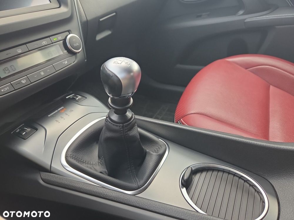 Toyota Avensis 1.8 Selection - 33