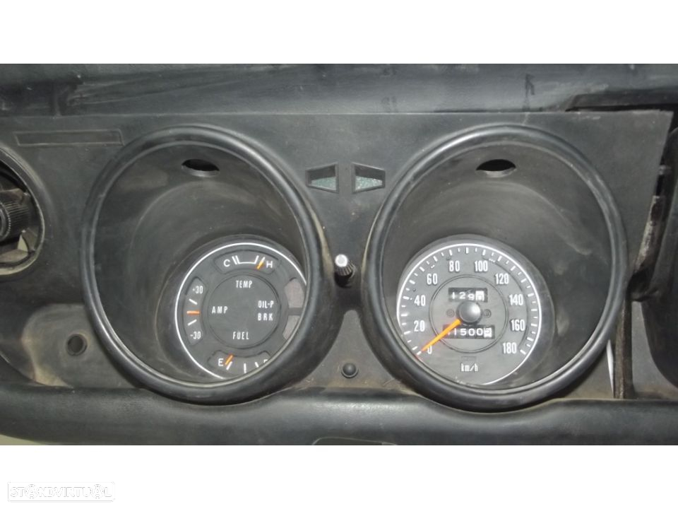 Mazda 818 tablier completo - 5