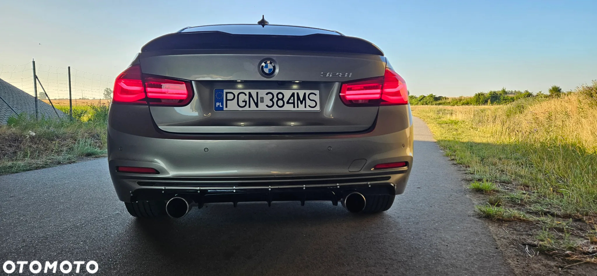 BMW Seria 3 330i - 8