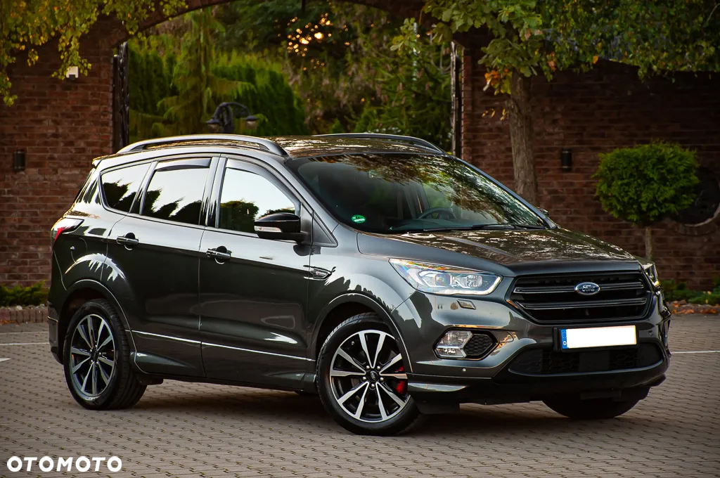Ford Kuga 2.0 EcoBoost 4x4 ST-Line - 4