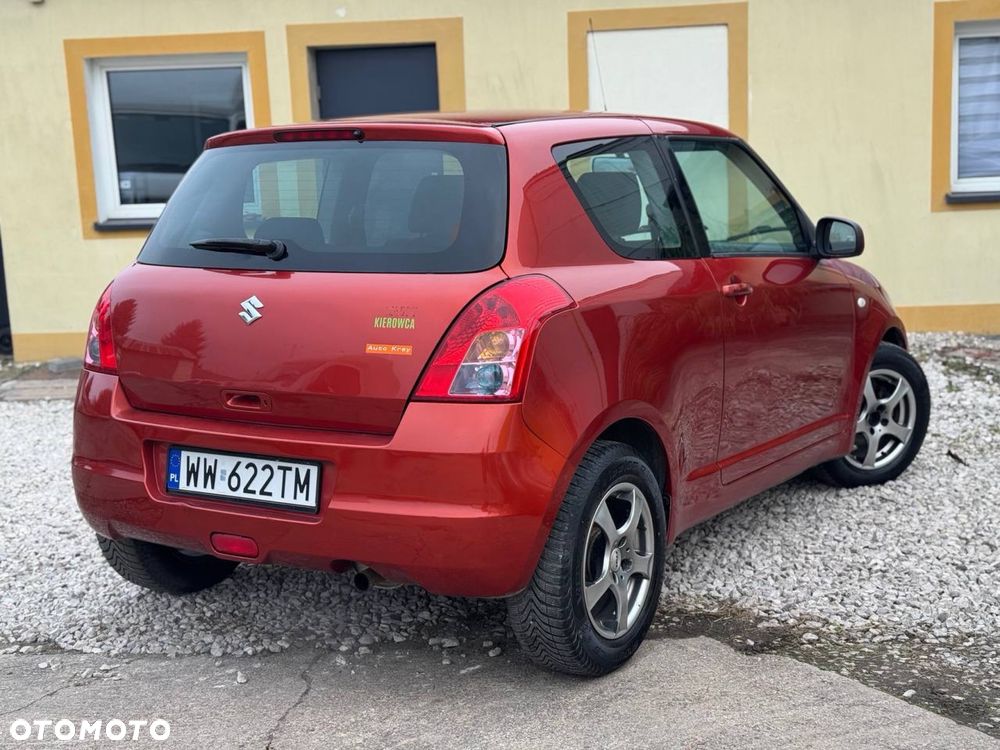 Suzuki Swift - 4