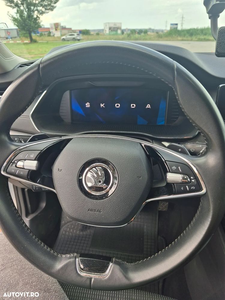 Skoda Octavia 2.0 TDI DSG Ambition - 2