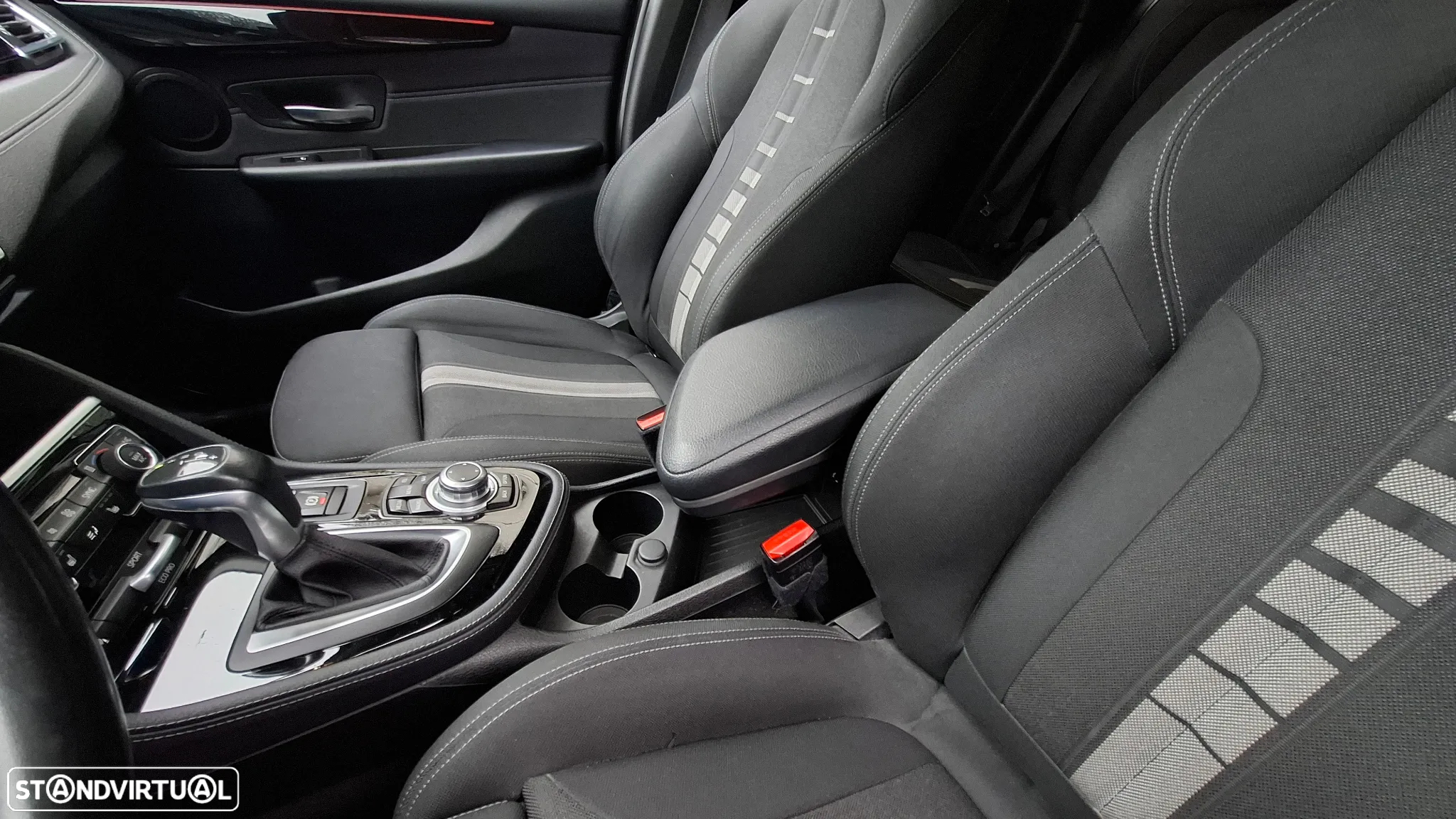 BMW 218 Active Tourer d Sport-Aut. - 22