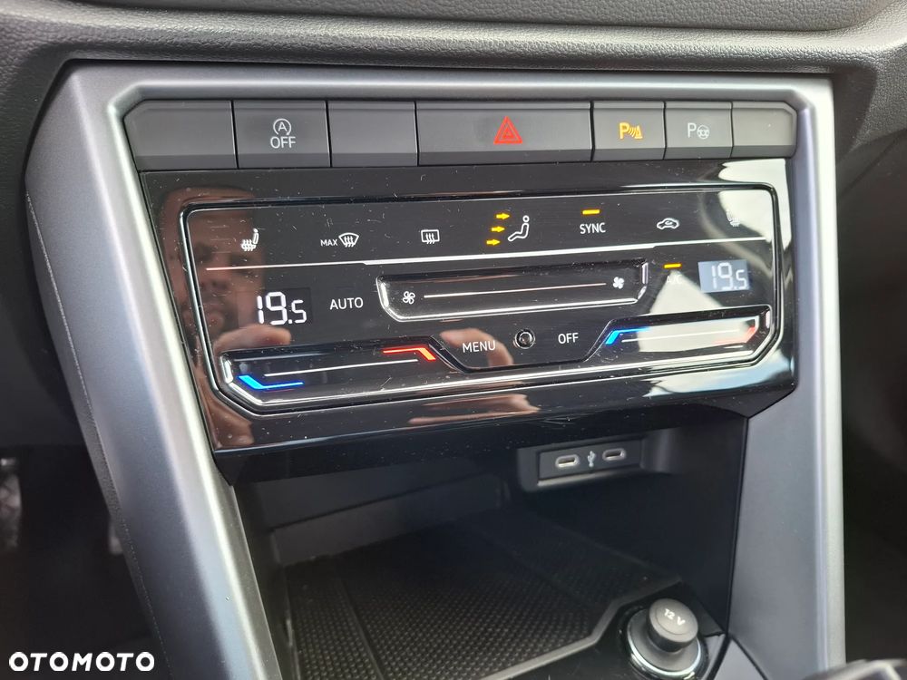 Volkswagen T-Roc 1.5 TSI Life DSG - 19