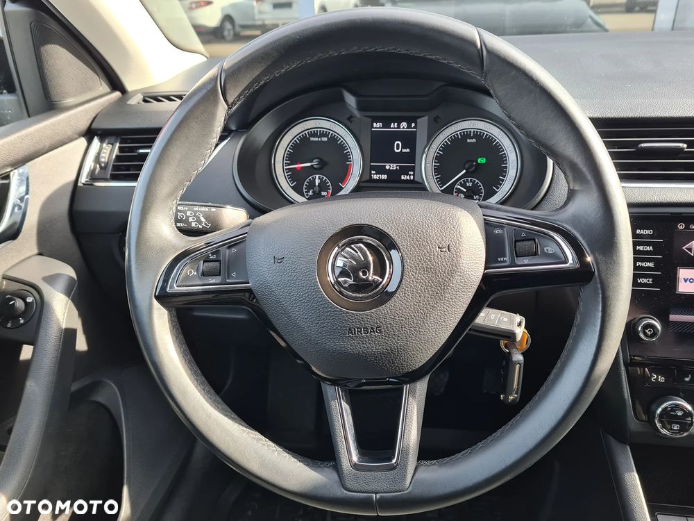 Skoda Octavia 2.0 TDI Style DSG - 15