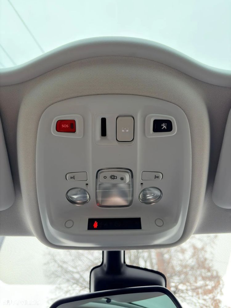 Peugeot 308 SW PureTech 130 GPF EAT8 Stop & Start Tech Edition - 22