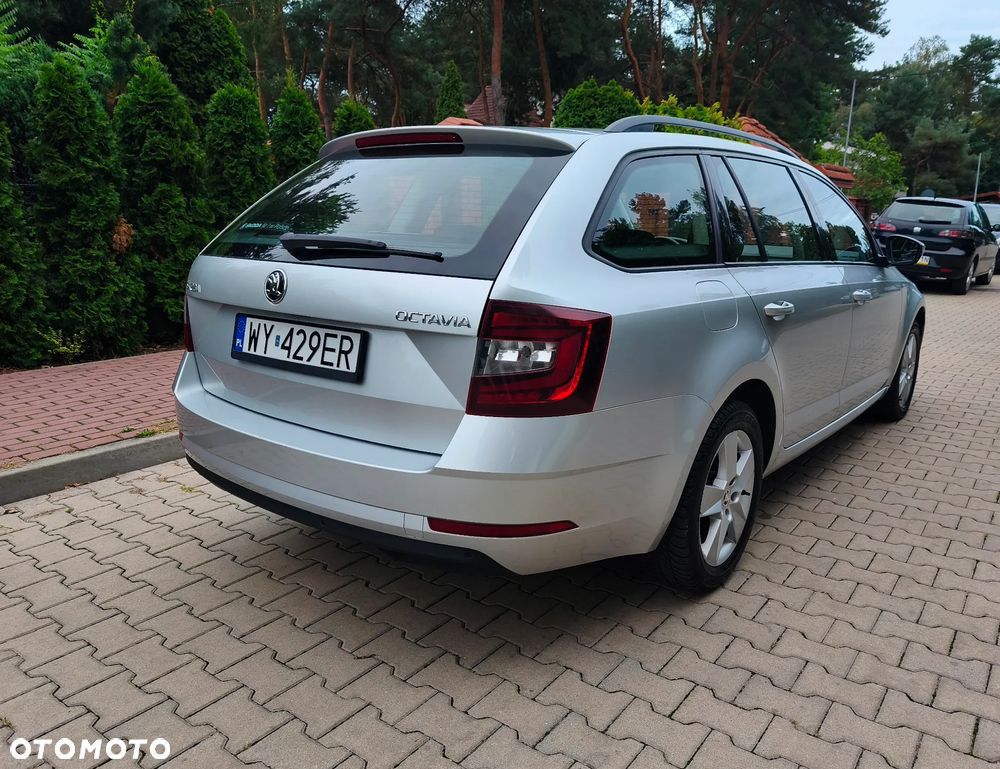 Skoda Octavia 1.6 TDI Ambition - 4