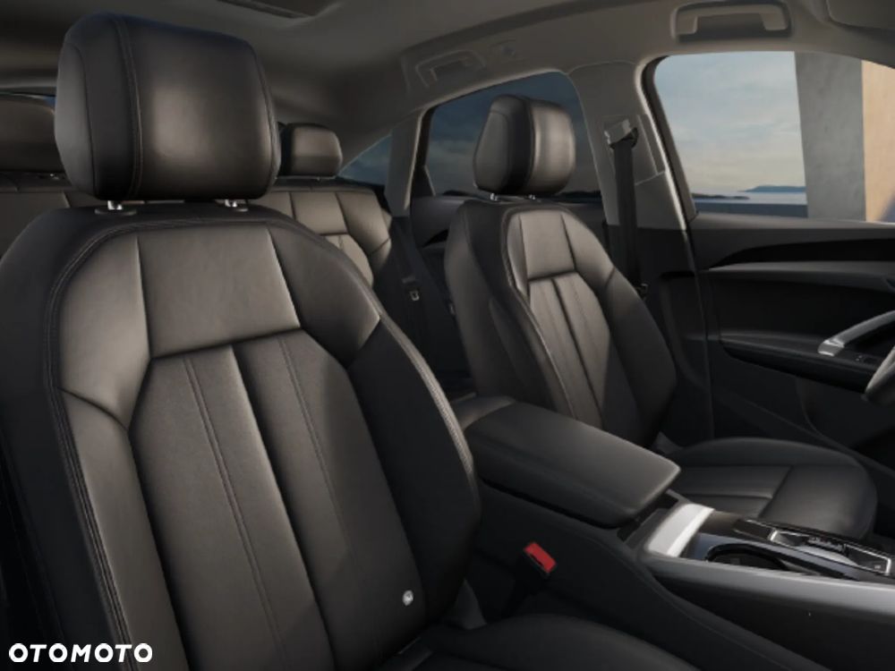 Audi Q5 Sportback - 4