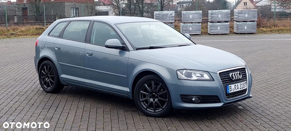Audi A3 Sportback 2.0 TDI DPF Attraction - 11