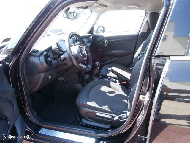 MINI 5 Portas One D - 10