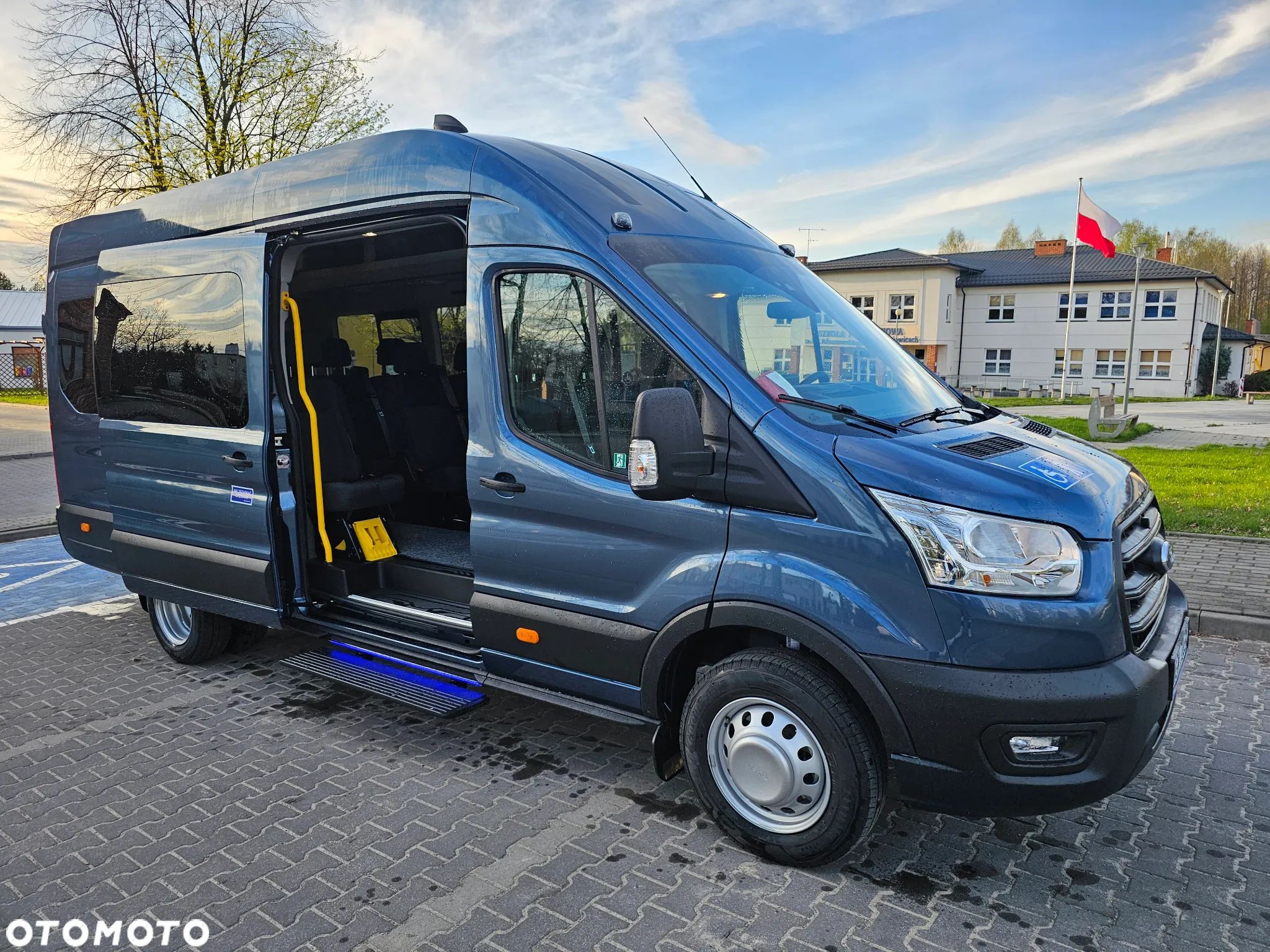 Ford Transit - 1