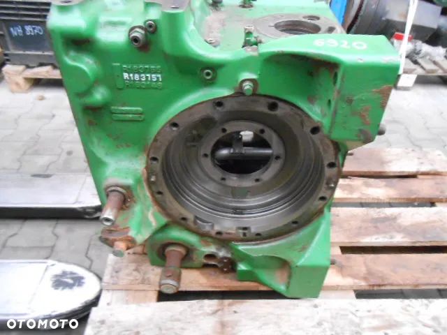 Obudowa tylnego mostu IVT John Deere 6920 - 3