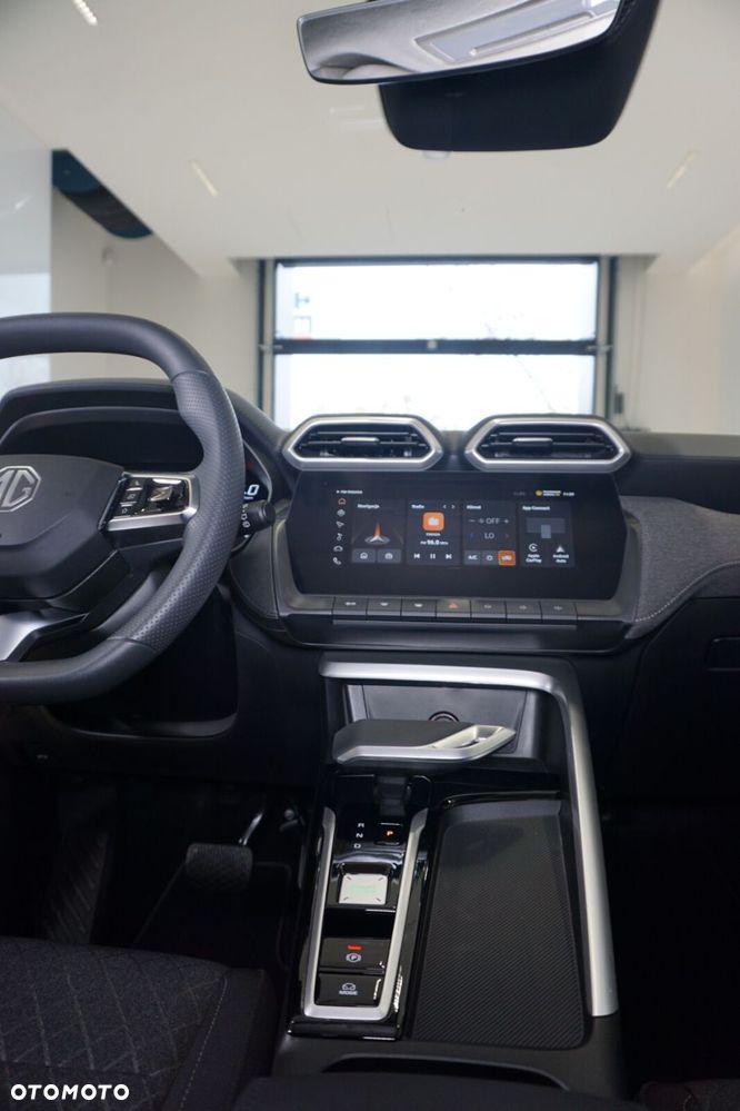 MG ZS Hybrid+ - 25