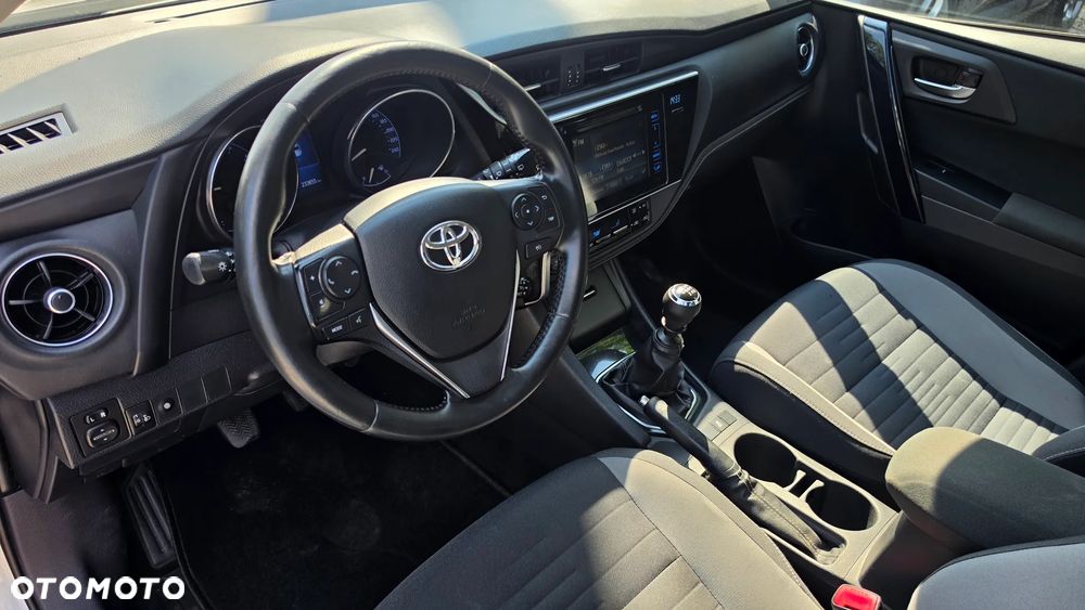 Toyota Auris 1.6 Dynamic - 13